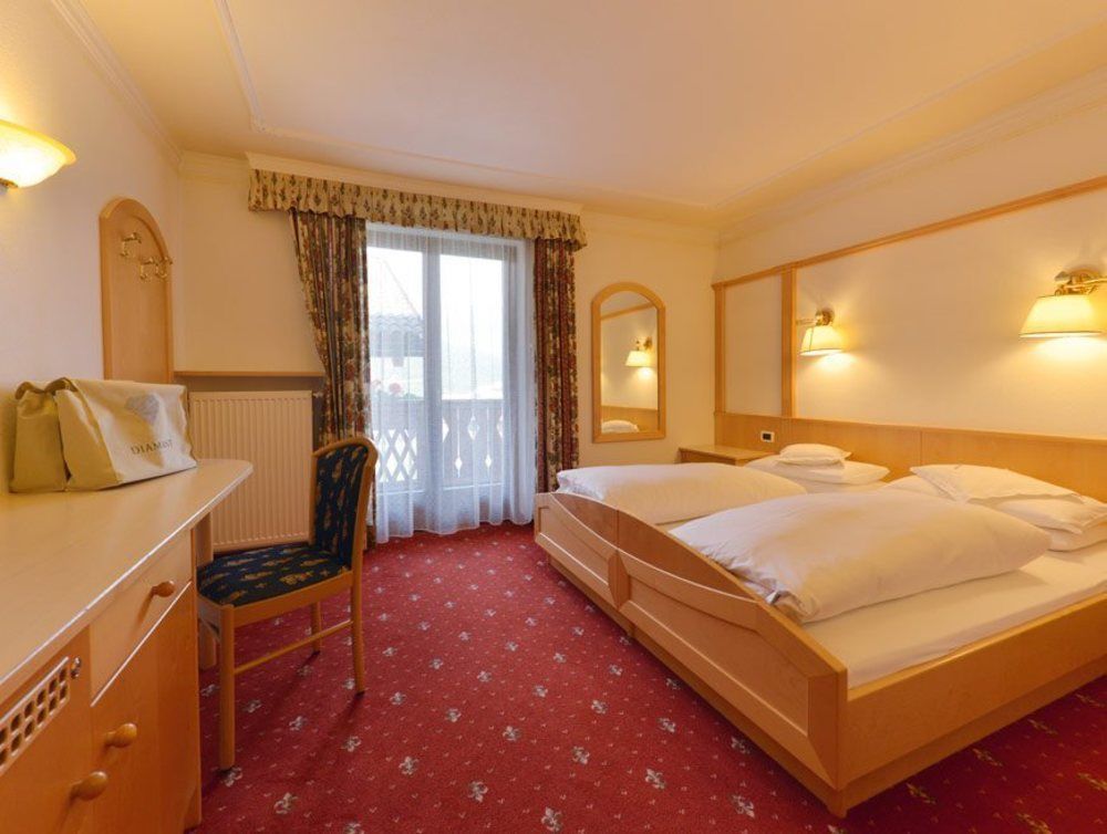 Hotel Diamant San Cassiano  Exteriér fotografie