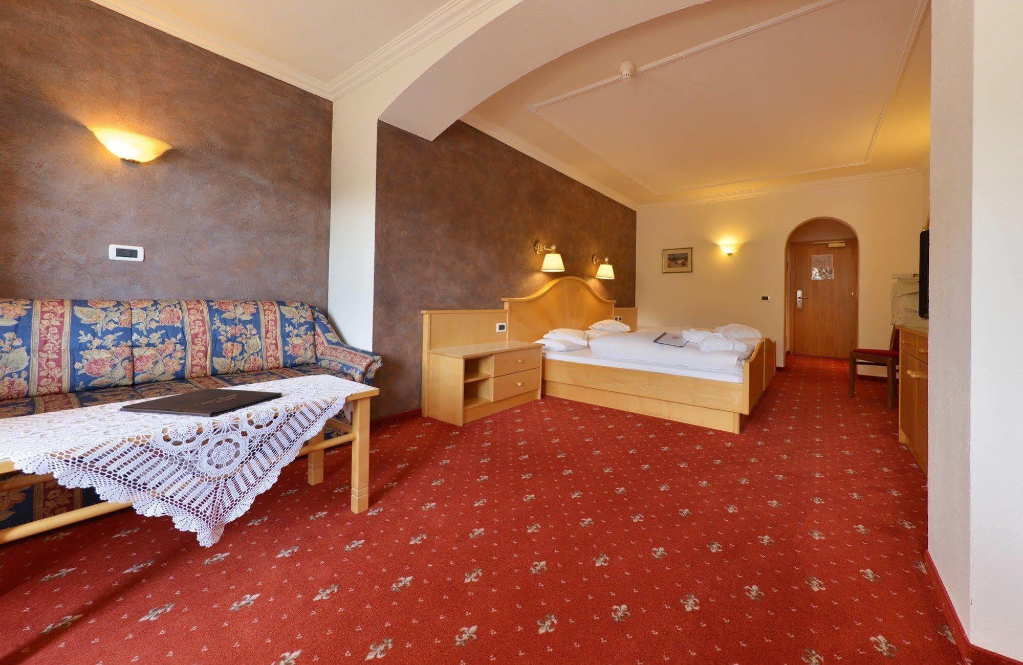 Hotel Diamant San Cassiano  Exteriér fotografie