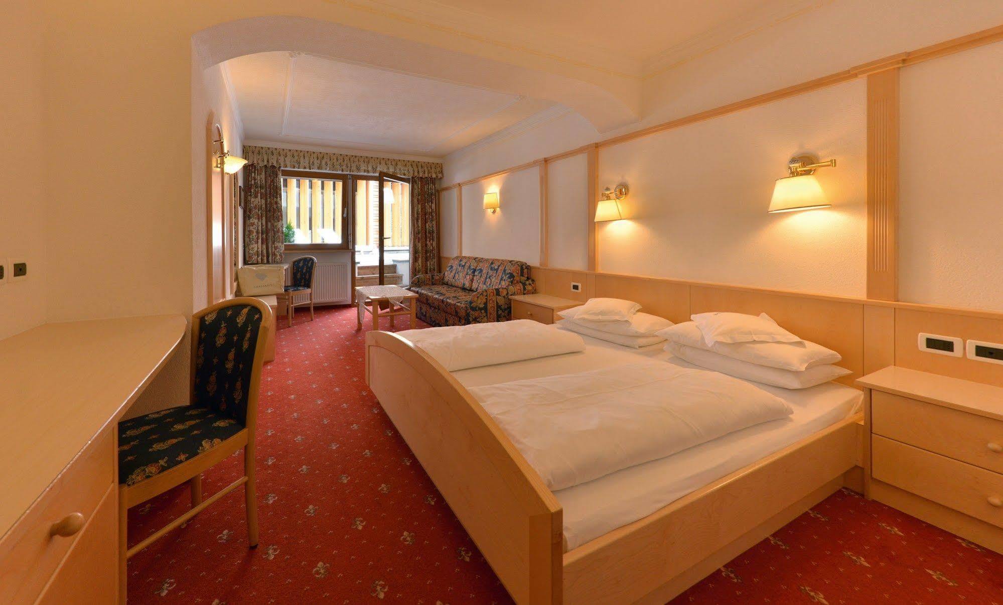 Hotel Diamant San Cassiano  Exteriér fotografie